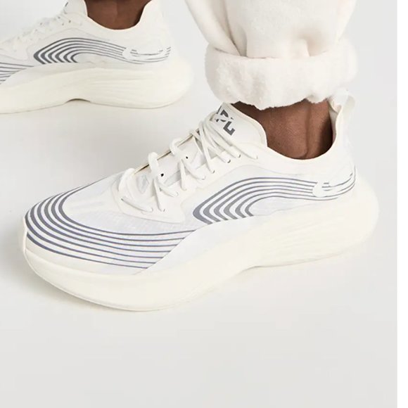 APL Streamline white sneakers 7 chunky bulky - Picture 1 of 13